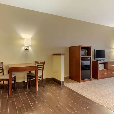 Comfort Suites Fort Collins Near University-3