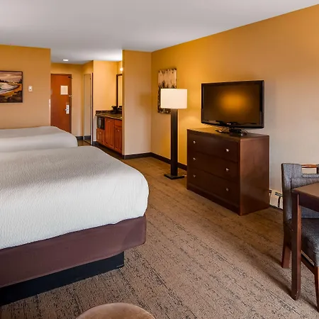 Best Western Plus Superior Inn-2