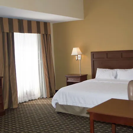 Hampton Inn & Suites Columbia At The University Of Missouri-3