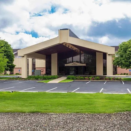 Baymont By Wyndham Elkhart-3