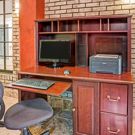 Ramada By Wyndham Murfreesboro-2