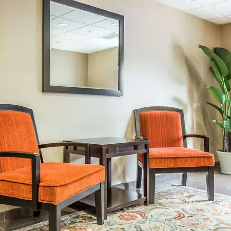 Comfort Suites At Isle Of Palms Connector-3