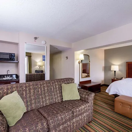 Hampton Inn Winston-Salem Hanes Mall-3