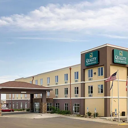 Quality Inn & Suites Minot North-3