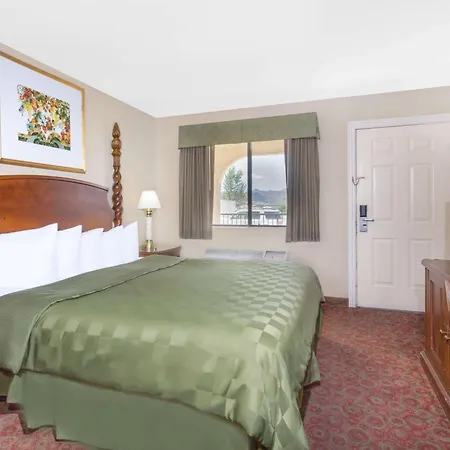 Days Inn By Wyndham Kingman East-2