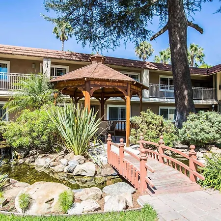 Quality Inn & Suites Thousand Oaks - Us101-3