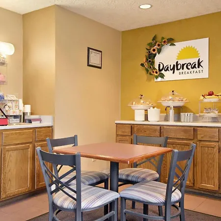 Days Inn By Wyndham Plainfield-2