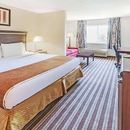 Days Inn & Suites By Wyndham Vancouver-2