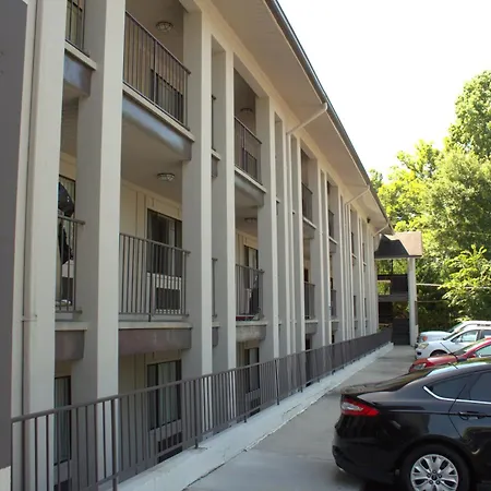 The University Inn At Emory-2
