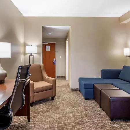 Comfort Suites Manchester Near Arnold Afb-2