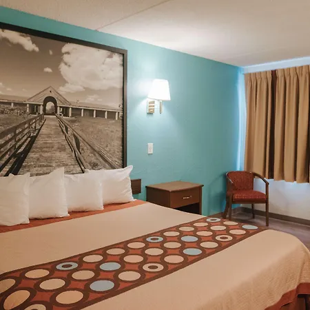 Super 8 By Wyndham Danbury-3