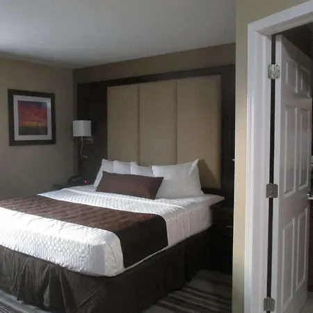 Best Western Plus Crawfordsville Hotel-3