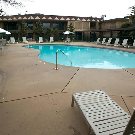 Red Lion Hotel Yakima Center-2