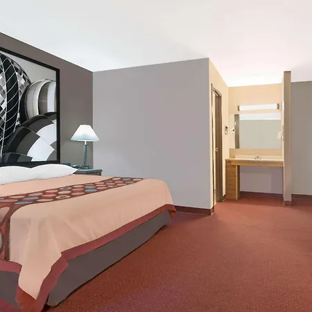 Super 8 By Wyndham Taos-3