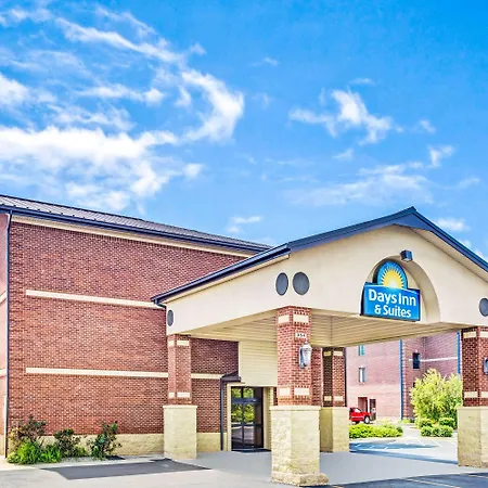 Days Inn & Suites By Wyndham Jeffersonville In-2