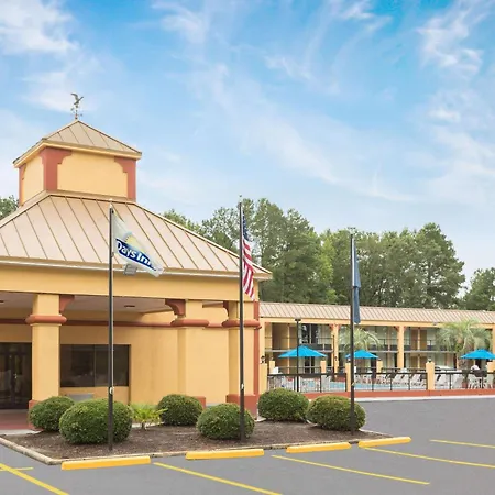 Days Inn By Wyndham Orangeburg South-2