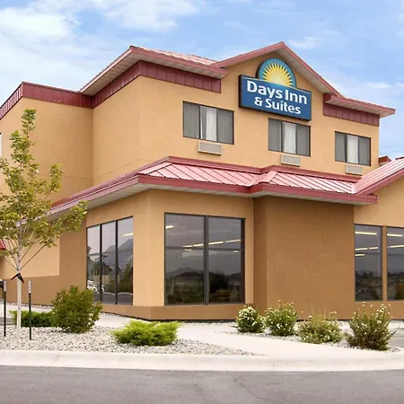 Days Inn & Suites By Wyndham Bozeman-3