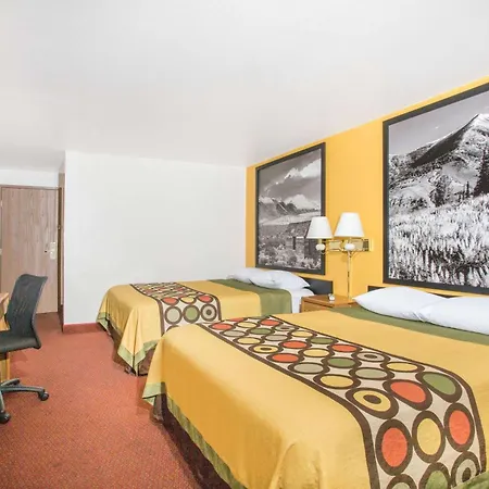 Super 8 By Wyndham Elko-3