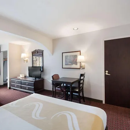 Quality Inn Grand Suites Bellingham-2