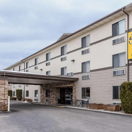 Super 8 By Wyndham Kalispell Glacier National Park-2