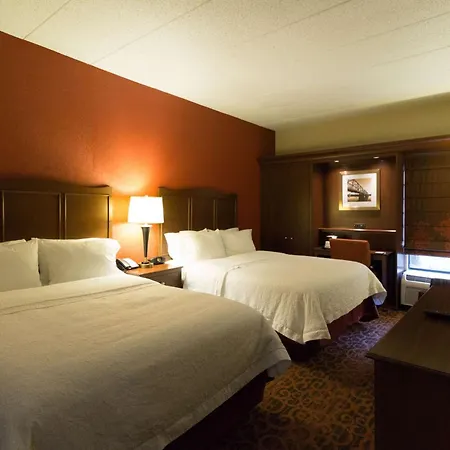Hampton Inn Columbus-South-3