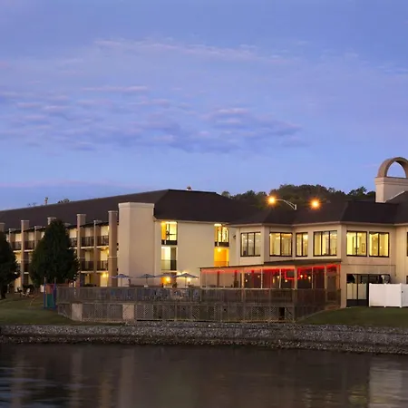 Wyndham Garden Lake Guntersville-3
