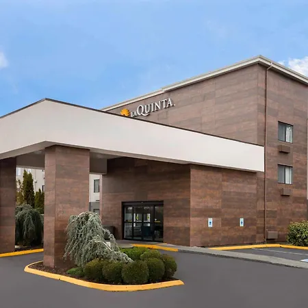 La Quinta Inn By Wyndham Everett-3