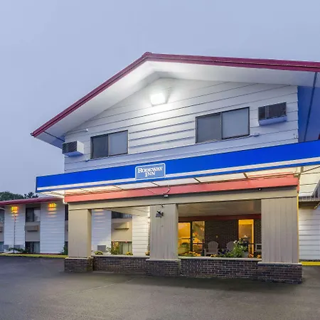 Rodeway Inn Mitchell-3