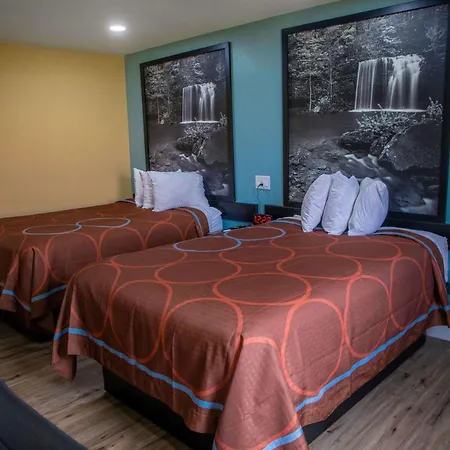 Super 8 By Wyndham Mountain Home-3
