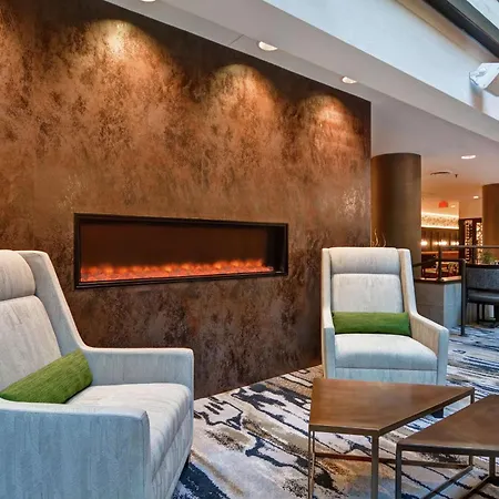 Embassy Suites By Hilton Minneapolis Airport-3