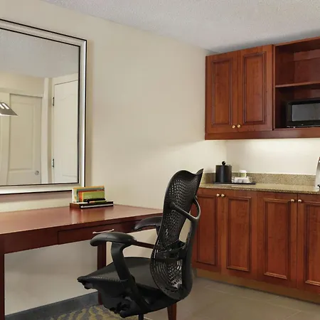 Hilton Garden Inn Shelton-3