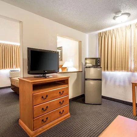 Brentwood Inn Clinton-2