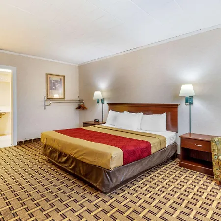 Rodeway Inn Mystic-3