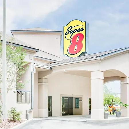 Super 8 By Wyndham Diberville Biloxi Area-2