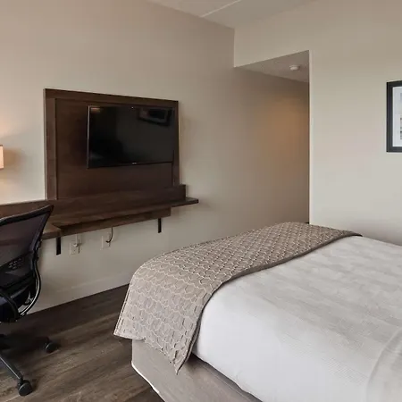 Best Western Plus Coastline Inn-2