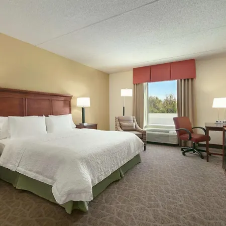 Hampton Inn & Suites Charles Town-3