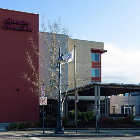Hampton Inn & Suites Bremerton-3