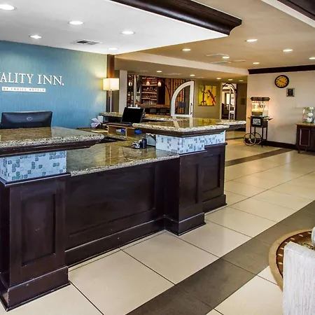 Quality Inn Deming-2