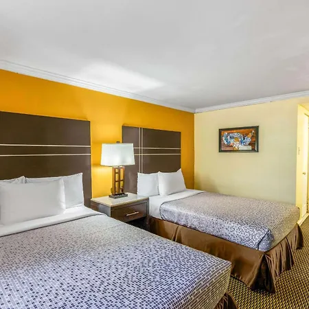 Ac Lodge By Beach And Boardwalk-2