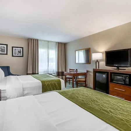 Comfort Inn Muscatine Near Hwy 61-3