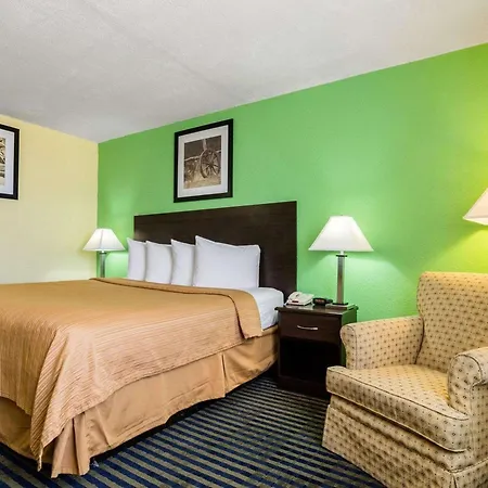 Quality Inn Liberal-3