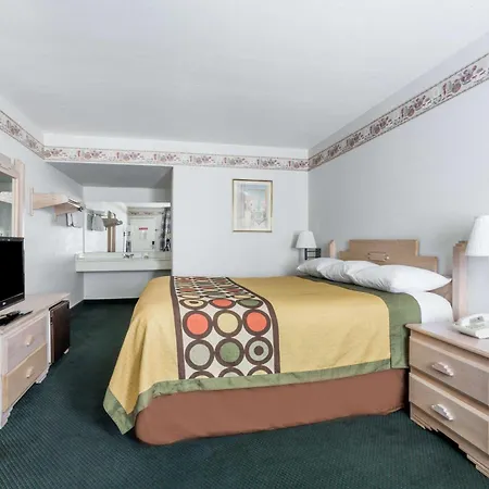 Super 8 By Wyndham Cottonwood-2