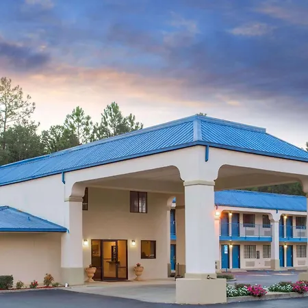 Days Inn By Wyndham Picayune-3