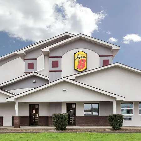 Super 8 By Wyndham Summersville - New River National Park-3