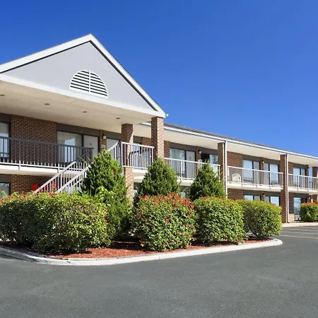 Ramada By Wyndham Batesville-3