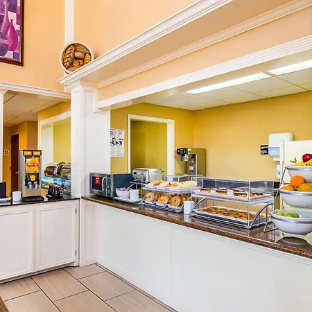 Quality Suites Lubbock Southwest-3