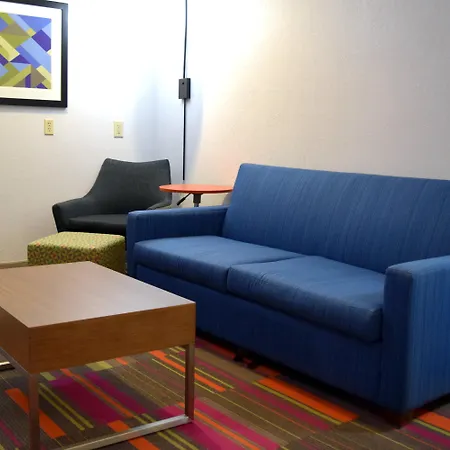 Holiday Inn Express & Suites Batesville By Ihg-3