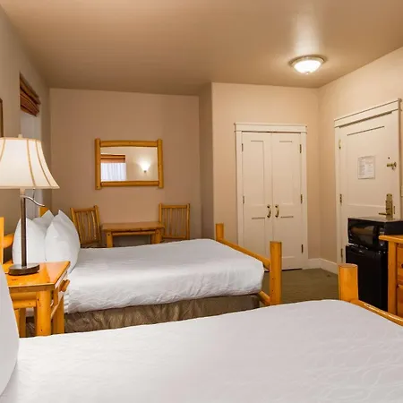 Best Western Plus Plaza Hotel-2