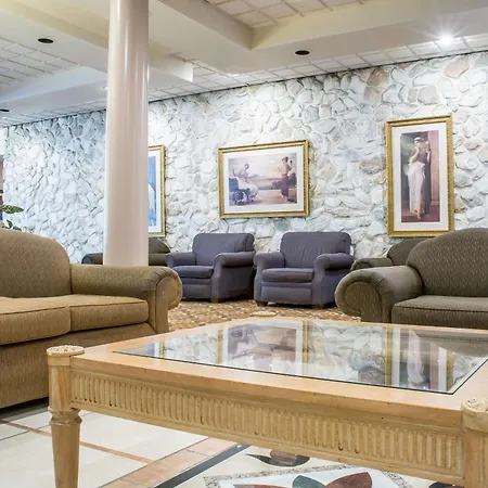 Quality Inn & Suites Palm Island Indoor Waterpark-3