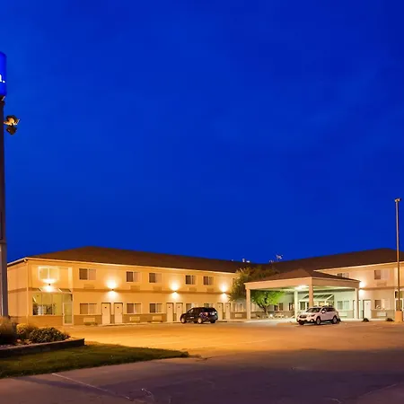 Baymont By Wyndham Huron Sd-2